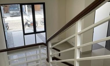DISEWAKAN !! Rumah Bagus dan Rapih, Brand New, HargaOk