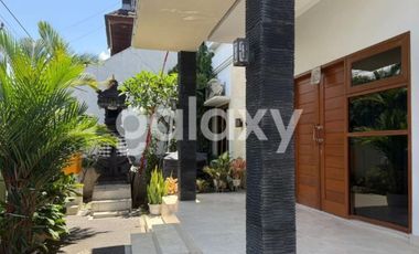 RUMAH MINIMALIS 2 LANTAI DI GANDAPURA KESIMAN KERTALANGU DENPASAR, BALI