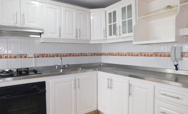 apartamento en arriendo en el cabrero. Cod A94299