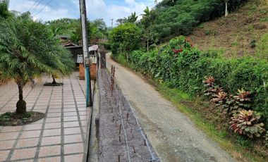 CASA CAMPESTRE PARA LA VENTA EN CHINCHINA