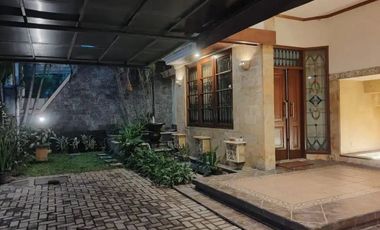 Rumah Mewah Kompleks Exclusive MARGOREJO INDAH
