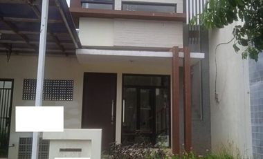 Rumah 2 Lantai di Cluster Green Ara Harapan Indah Bekasi