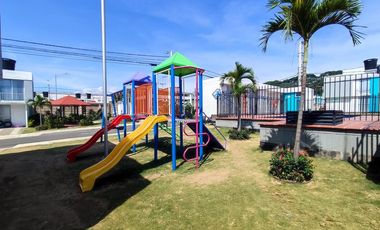 casa en venta en la primavera. Cod V28466