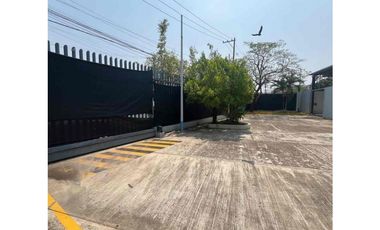 Oficinas y patio de maniobras Villahermosa Tabasco