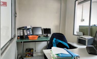 oficina en arriendo en la igualdad. Cod A113275