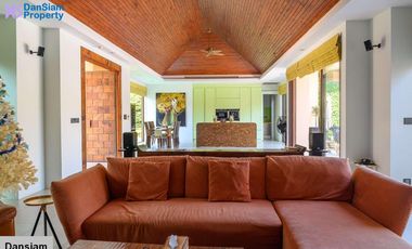 Grand Golf Villa in Hua Hin at Palm Hills Golf Resort