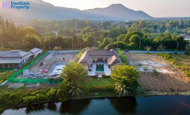 Grand Golf Villa in Hua Hin at Palm Hills Golf Resort