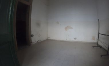 Ramon Falcon 140 / Lomas De Zamora