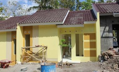 RUMAH DALAM PERUMAHAN TERBESAR HANYA 100 JUTAAN DI SEDAYU