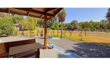 Casa Estilo Chilena  4D y 3B en Parcela en  Batuco