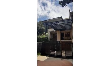 Rumah Asri Perumahaan Elit Fajar Raya Kota Cimahi