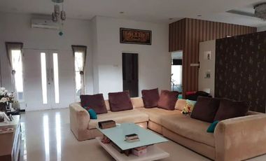 Rumah Mewah Pojok di Perumahan Pondok Mutiara Sidoarjo