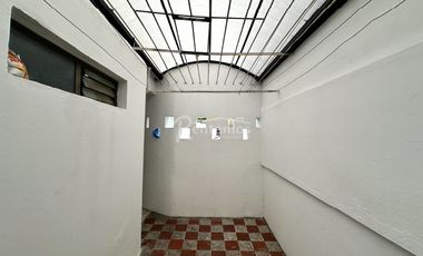casa en arriendo en mesa. Cod A777090