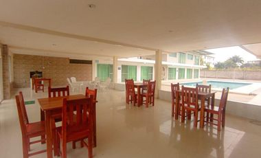 En venda linda Hostería en Tonsupa, a dos cuadras de la playa