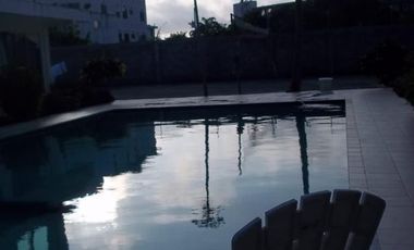 En venda linda Hostería en Tonsupa, a dos cuadras de la playa