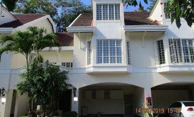 House for rent in Cebu City, Gated in Lahug 4-br furnished
