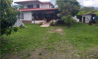 Se vende casa campestre en parcelación Santa Elena El Cerrito Valle