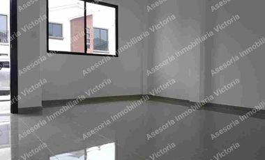 Casa de Alquiler en Urb. Napoli- Via Salitre