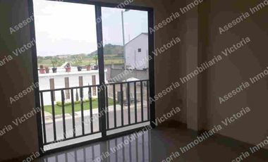 Casa de Alquiler en Urb. Napoli- Via Salitre