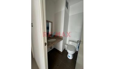 Moderno Departamento En Palmeras Del Chipe – 3 Dorm., Balcón Y Cochera