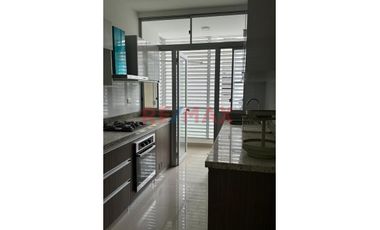 Moderno Departamento En Palmeras Del Chipe – 3 Dorm., Balcón Y Cochera