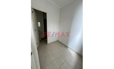 Moderno Departamento En Palmeras Del Chipe – 3 Dorm., Balcón Y Cochera