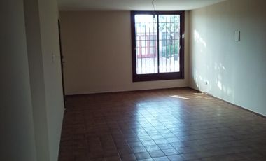 BARRIO DECAVIAL CALLE LOS NOGALES