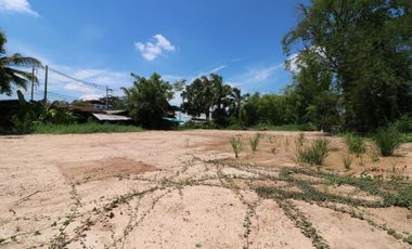 2+ Ngaan of Land For Sale in Nong Samrong, Udon Thani.