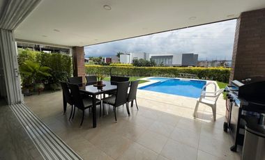 CASA EN CONDOMINIO. Cod A6188