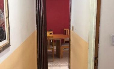 EXCELENTE DEPARTAMENTO 3 AMBIENTES CON AMPLIO PATIO EN PLANTA BAJA, SOBRE BOULEVAR RIESTRA - VILLA LUGANO