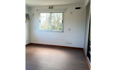 VENTA / CHALET DE CUATRO AMBIENTES / SIERRA DE LOS PADRES