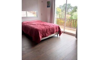 VENTA / CHALET DE CUATRO AMBIENTES / SIERRA DE LOS PADRES