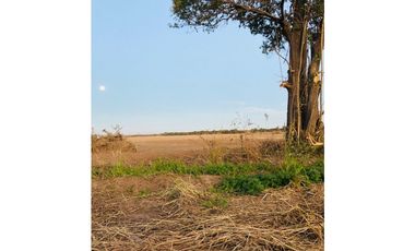 Lotes desde 7800 M2 en Villa Esquiu