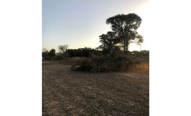 Lotes desde 7800 M2 en Villa Esquiu