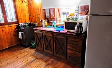 VENTA - COMPLEJO TURÍSTICO  DE 7 CABAÑAS - PISCINA Y PARRILLA - OLIVEROS