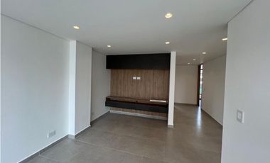 HERMOSA CASA PARA ESTRENAR EN RIONEGRO, SECTOR BARRO BLANCO