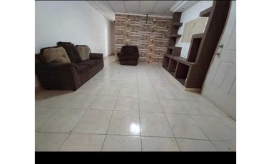 CASA EN CUMBRES DEL NORTE CERCA DEL SUPER EXTRA EL LAGO