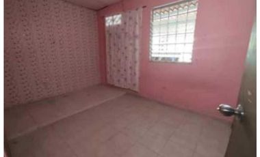 CASA EN CUMBRES DEL NORTE CERCA DEL SUPER EXTRA EL LAGO