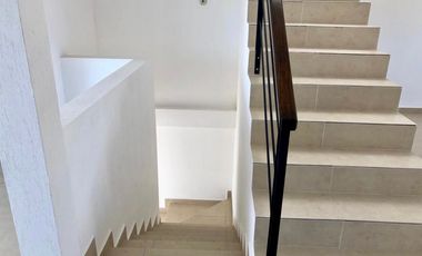 Gran Oportunidad Tiene Todo! 3 Niveles C250m2 Jardin 72M2 + Gran Salon de Juegos