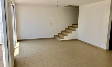 Gran Oportunidad Tiene Todo! 3 Niveles C250m2 Jardin 72M2 + Gran Salon de Juegos