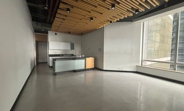 oficina en arriendo en santa barbara-usaquén. Cod A52058