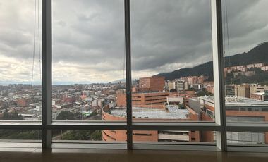 oficina en arriendo en santa barbara-usaquén. Cod A52058