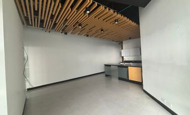 oficina en arriendo en santa barbara-usaquén. Cod A52058
