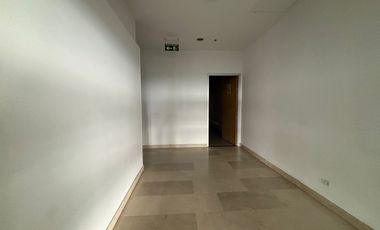 oficina en arriendo en santa barbara-usaquén. Cod A52058