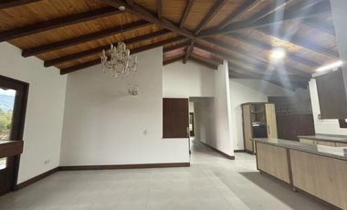 finca en arriendo en la ceja. Cod A63756
