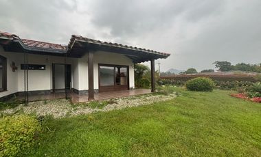 finca en arriendo en la ceja. Cod A63756