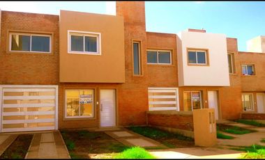 Casa - Altos de Manantiales