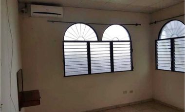 VENDO CASA DE SEGUNDA CERCANA AL FOC DAVID