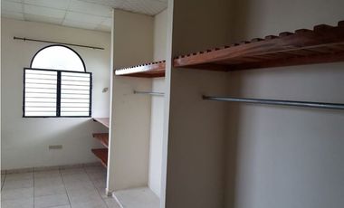 VENDO CASA DE SEGUNDA CERCANA AL FOC DAVID