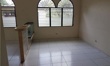 VENDO CASA DE SEGUNDA CERCANA AL FOC DAVID